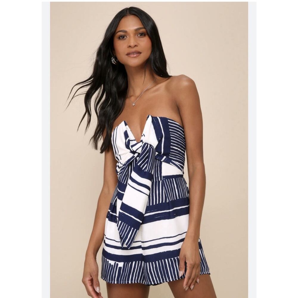 Lulu's Sleeveless Romper Blue White Medium NWT